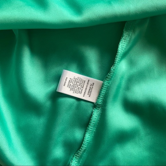 WOMENS EXPRESS GREEN SCOOP NECK TOP BLOUSE SIZE SP - Picture 8 of 9